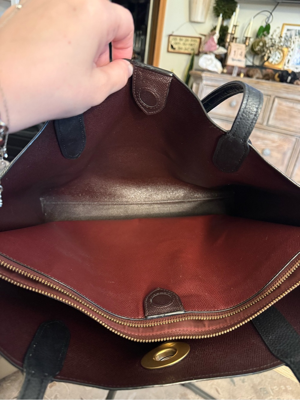 Large Coach Willow Tote - Picture 6 of 12